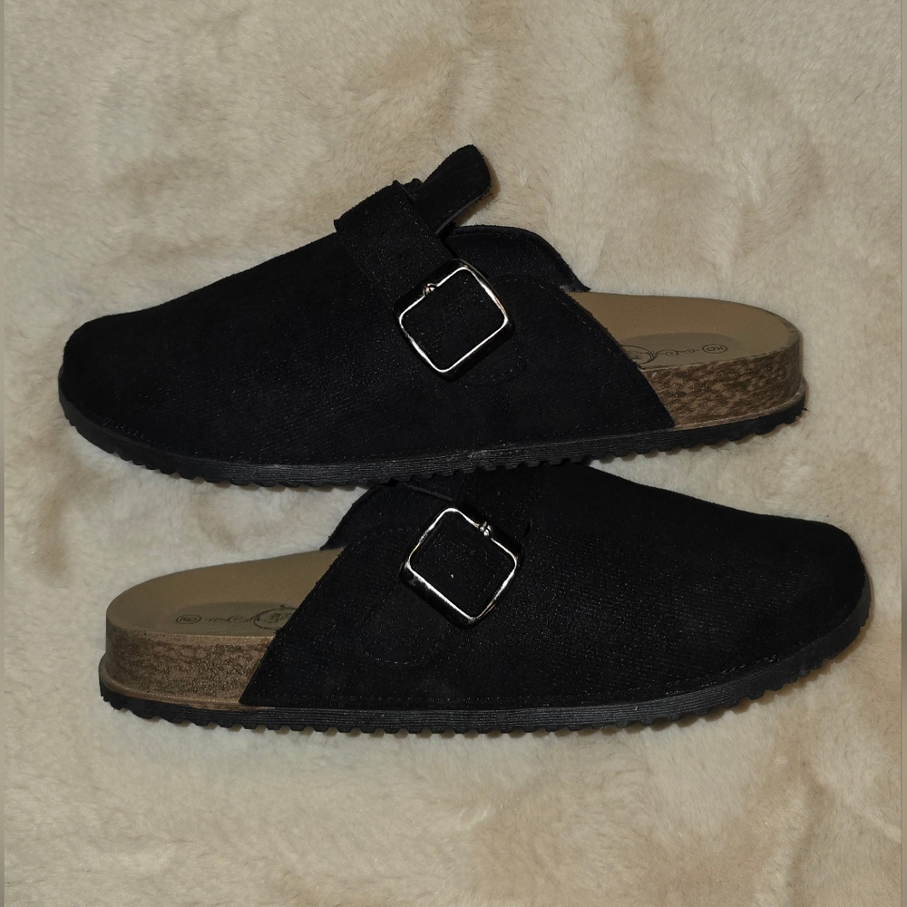 Women's Black Clogs Sz 9- NWOT